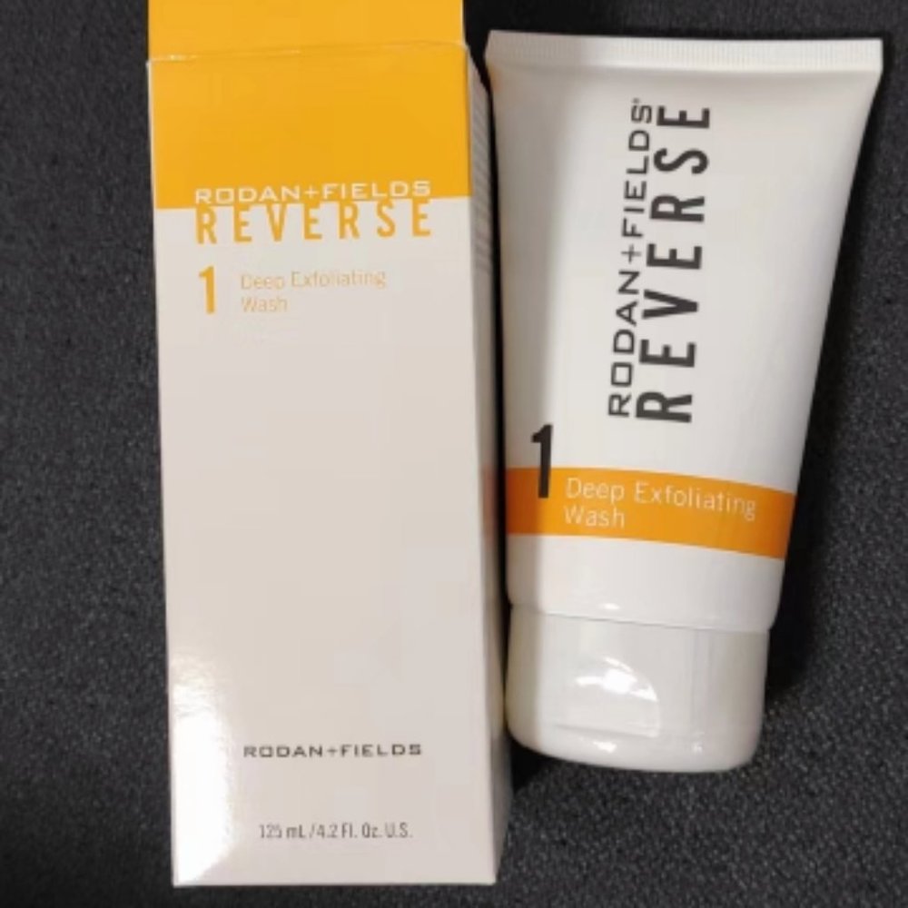 Rodan + Fields Reverse Step 1 Deep Exfoliating Wash 4.2oz